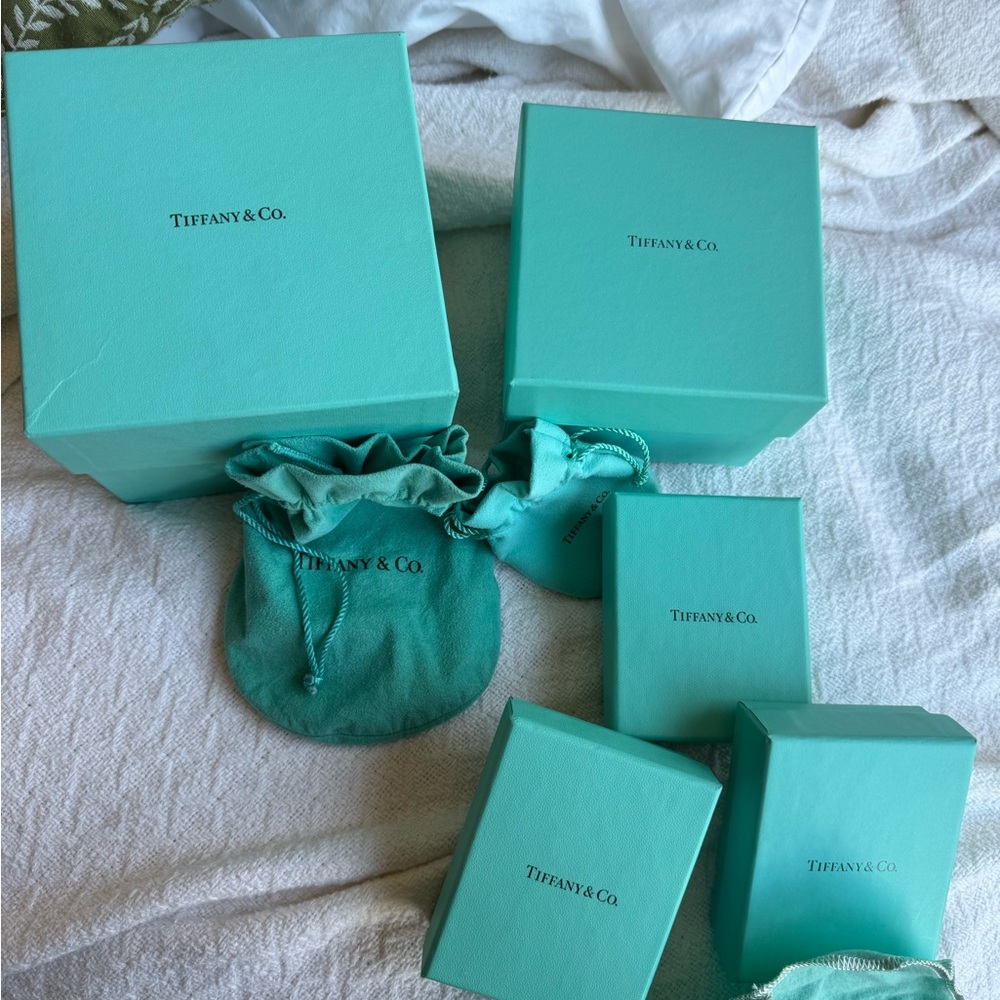 Tiffany & Co. Blue Gift Boxes Set - Picture 4 of 4